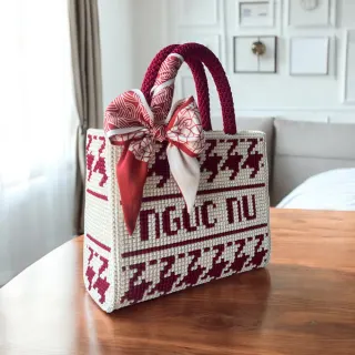 Túi Tote thêu tên hoạ tiết Houndstooth Đỏ Đô - anh 2